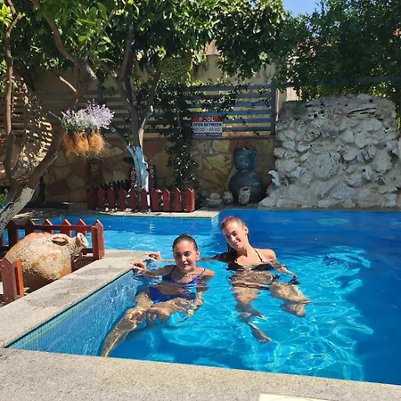 Boutique Ahmeti * סרנדה